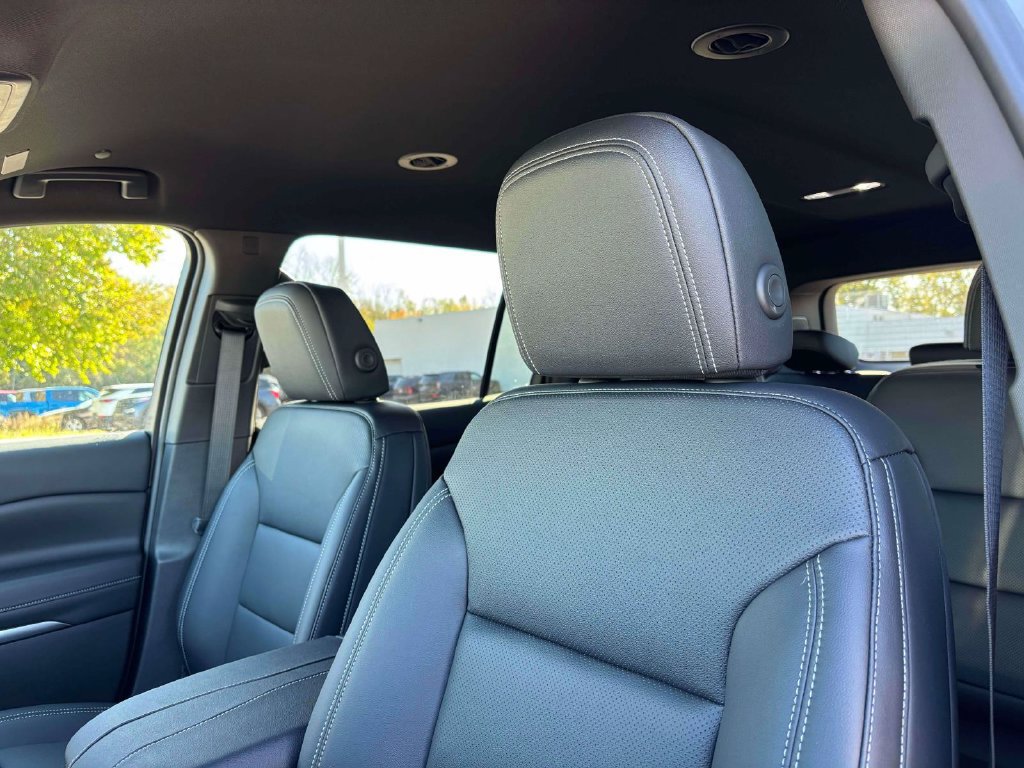 New 2027 Chevrolet Traverse LT w/ Driver Confidence Package AWD/4WD image 6
