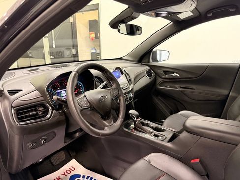 Used 2022 Chevrolet Equinox RS w/ RS Leather Package FWD image 11