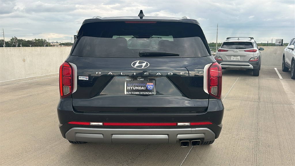 Used 2024 Hyundai Palisade SEL w/ Premium Package FWD image 12