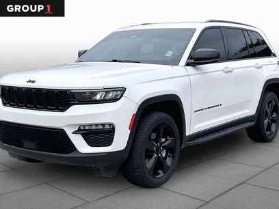 Used 2023 Jeep Grand Cherokee Limited w/ Black Appearance Package
