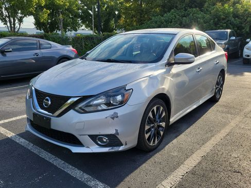 Used 2017 Nissan Sentra SR FWD image 3