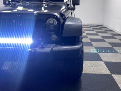Used 2014 Jeep Wrangler Unlimited Sport w/ Power Convenience Group AWD/4WD image 25