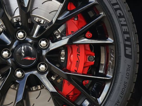 Used 2017 Chevrolet Corvette Z06 image 28