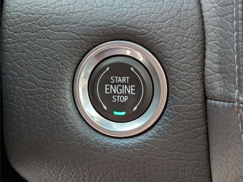 Certified 2023 GMC Yukon Denali image 30