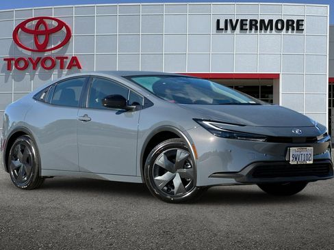 Certified 2026 Toyota Prius LE image 2