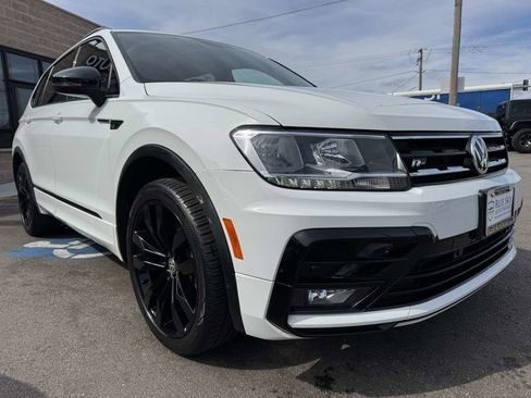 Used 2021 Volkswagen Tiguan SE R-Line image 3