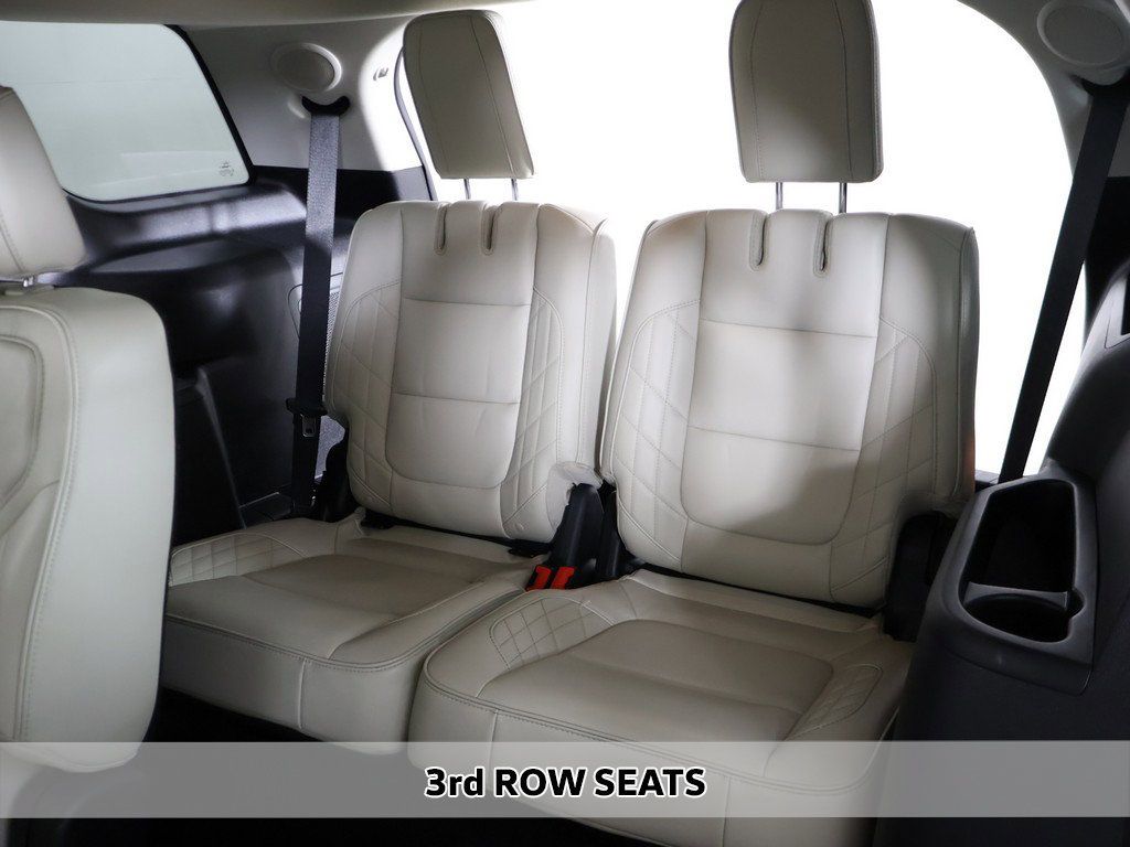 Used 2018 Ford Explorer Platinum AWD/4WD image 11