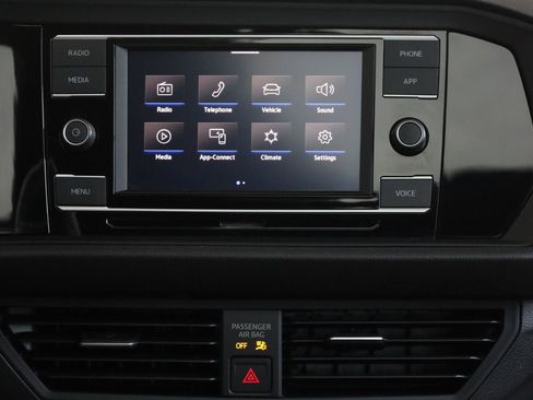 Used 2020 Volkswagen Jetta R-Line FWD image 39