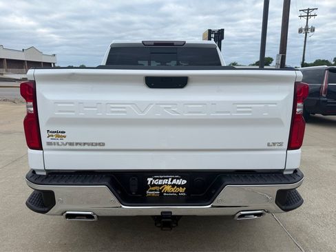 Used 2021 Chevrolet Silverado 1500 LTZ w/ Safety Package II AWD/4WD image 9