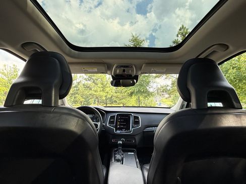 Used 2020 Volvo XC90 T5 Momentum w/ Protection Package FWD image 34