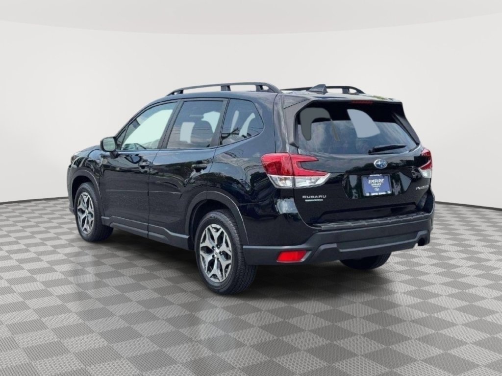 Used 2023 Subaru Forester Premium AWD/4WD image 7