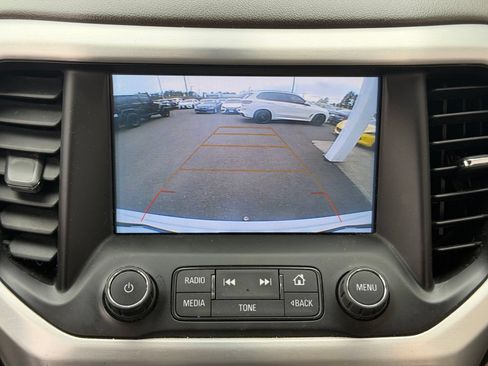 Used 2018 GMC Acadia SLT AWD/4WD image 8