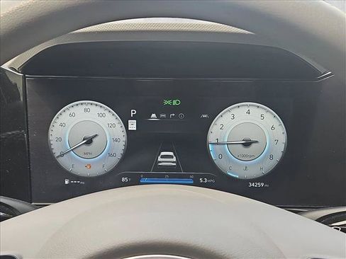 Used 2024 Hyundai Elantra SEL FWD image 9