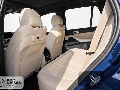 Used 2019 BMW X5 xDrive40i w/ Convenience Package AWD/4WD image 11