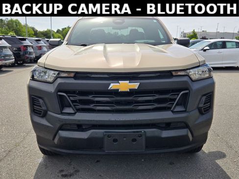 Used 2023 Chevrolet Colorado W/T RWD image 2