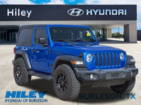 Used 2023 Jeep Wrangler Sport S image 2