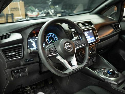 Used 2024 Nissan Leaf S image 10