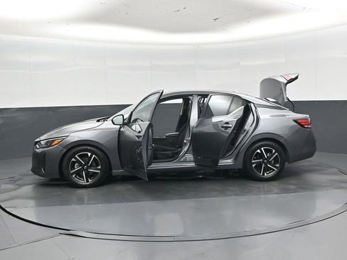 Used 2024 Nissan Sentra SV FWD image 49