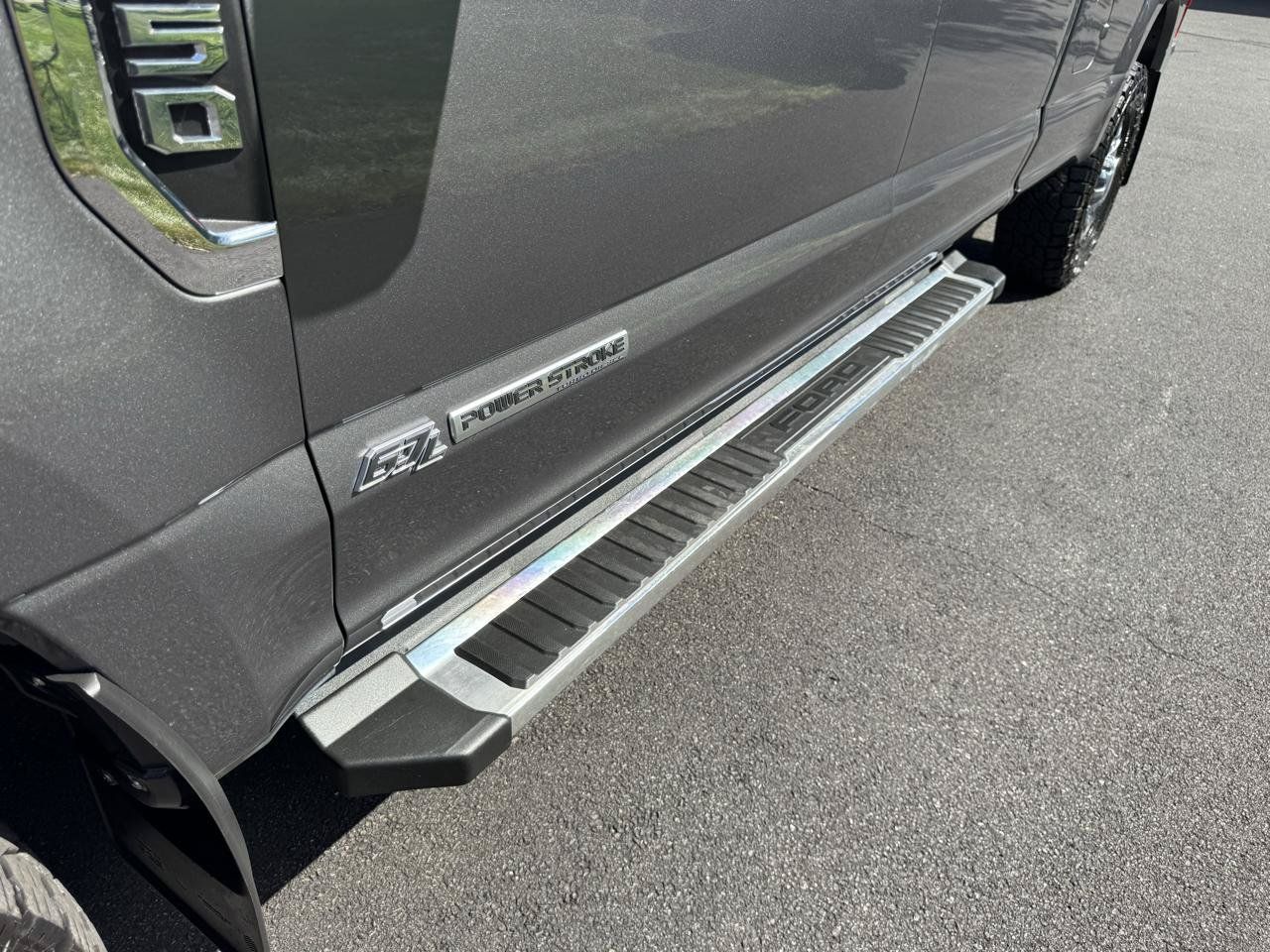 Used 2022 Ford F350 Lariat w/ Lariat Ultimate Package AWD/4WD image 27