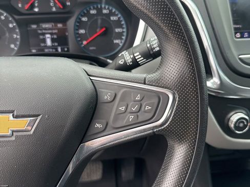 Used 2020 Chevrolet Equinox LS w/ LS Convenience Package FWD image 14