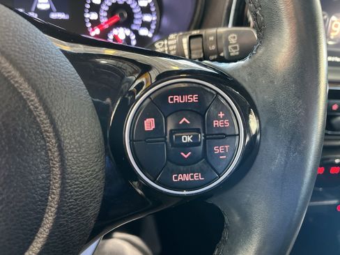 Used 2022 Kia Soul EX image 31