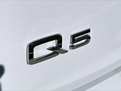 Used 2023 Audi Q5 e Prestige image 32