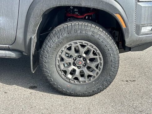New 2026 Nissan Frontier PRO-4X w/ Pro-4x Convenience Package AWD/4WD image 9