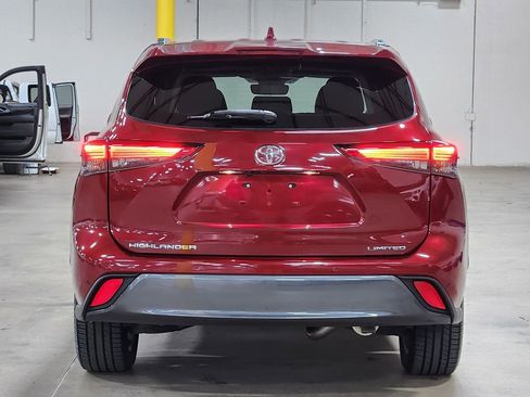 Used 2021 Toyota Highlander Limited image 10