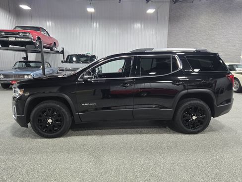 Certified 2023 GMC Acadia SLE w/ Driver Convenience Package AWD/4WD image 2