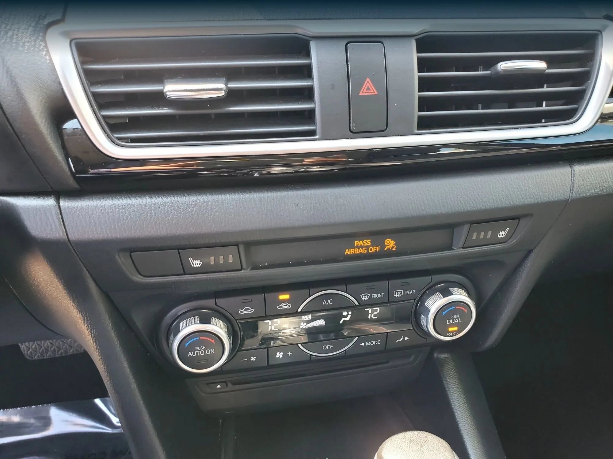 Used 2016 MAZDA MAZDA3 i Grand Touring FWD image 45