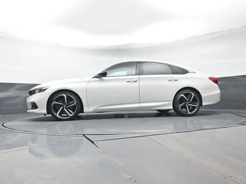 Certified 2022 Honda Accord Sport image 31