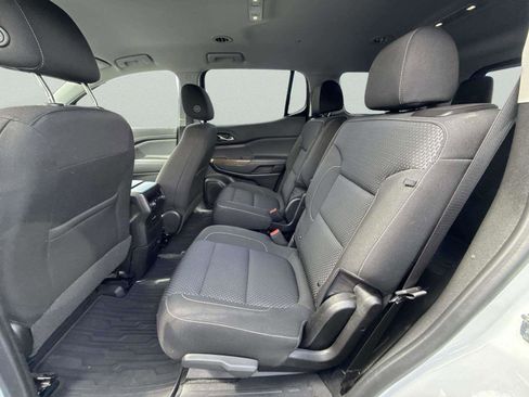Used 2022 GMC Acadia SLE image 21
