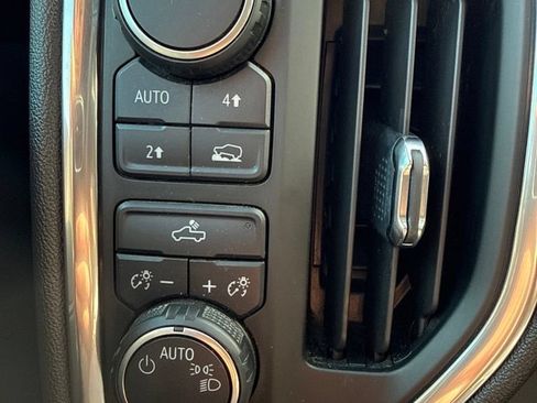 Used 2019 Chevrolet Silverado 1500 LT w/ All-Star Edition AWD/4WD image 18