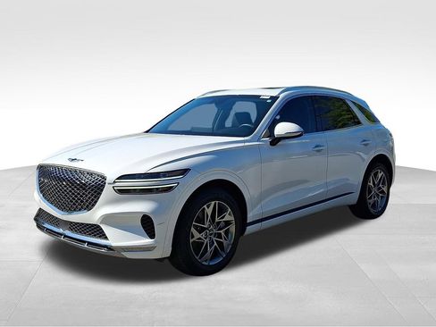 Used 2023 Genesis GV70 2.5T w/ Select Package AWD/4WD image 3
