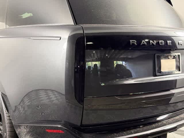 New 2026 Land Rover Range Rover Long Wheelbase Autobiography AWD/4WD image 13