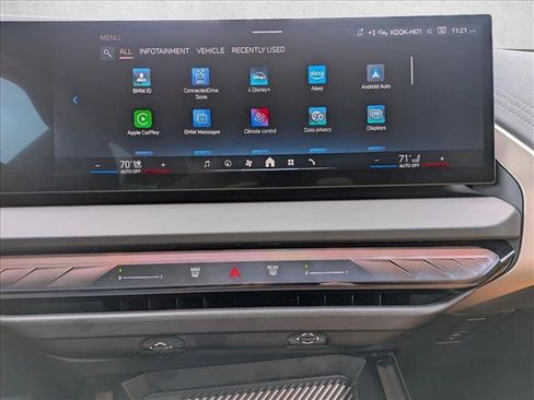 Used 2025 BMW X3 xDrive30i w/ Convenience Package AWD/4WD image 13
