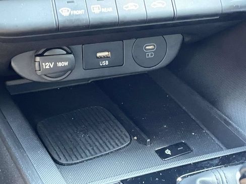 Certified 2025 Hyundai Elantra Sport FWD image 18