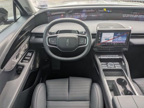 New 2026 Lincoln Nautilus Reserve image 14