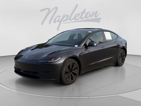 Used 2025 Tesla Model 3 Long Range RWD image 1