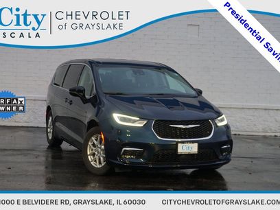 Used 2024 Chrysler Pacifica Touring-L