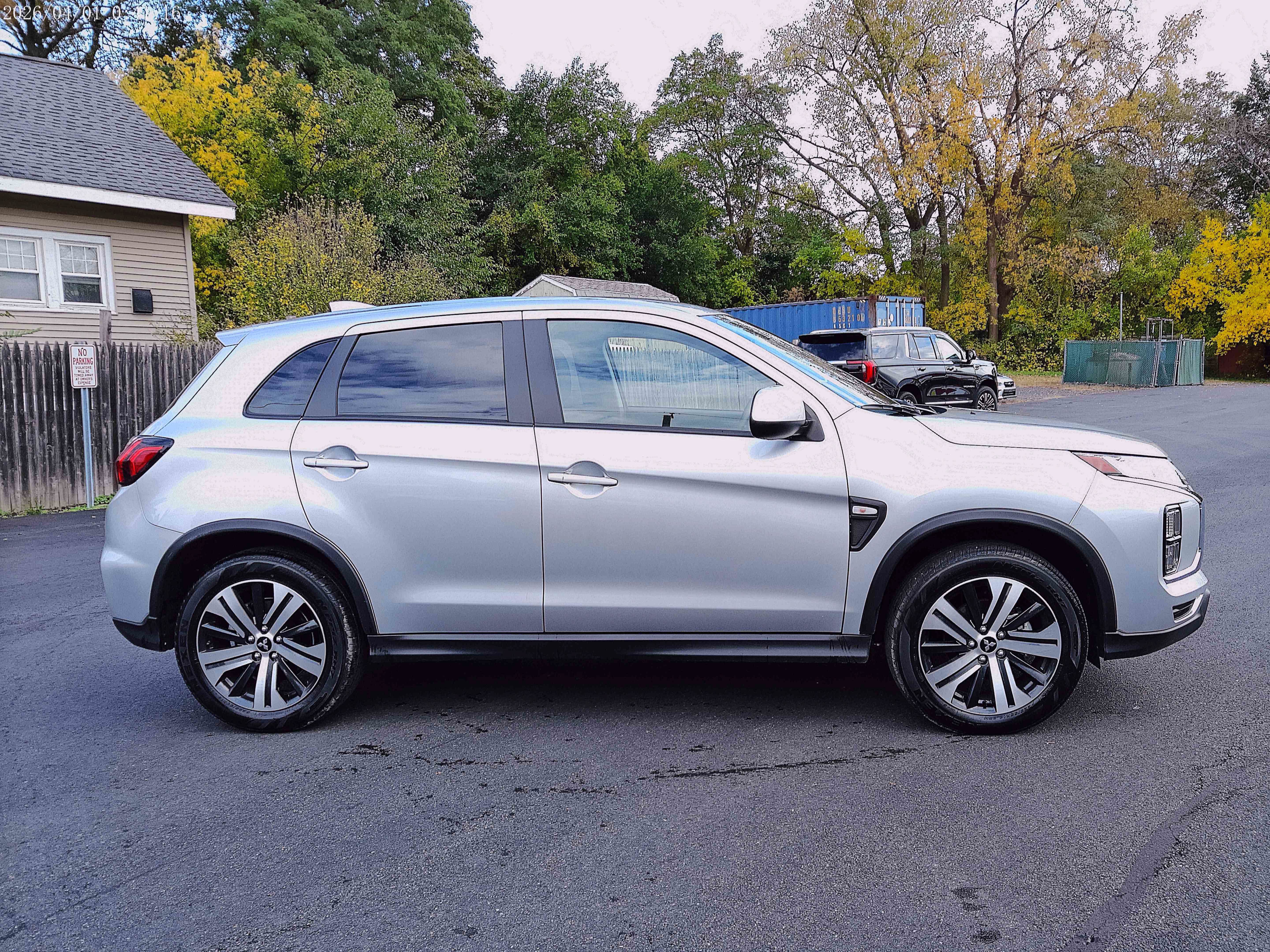Used 2026 Mitsubishi Outlander Sport AWD image 9