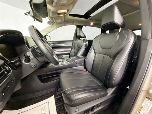 Used 2022 INFINITI QX60 Sensory image 20