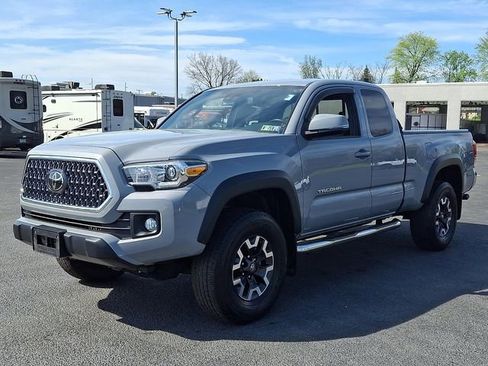 Used 2018 Toyota Tacoma TRD Off-Road image 6