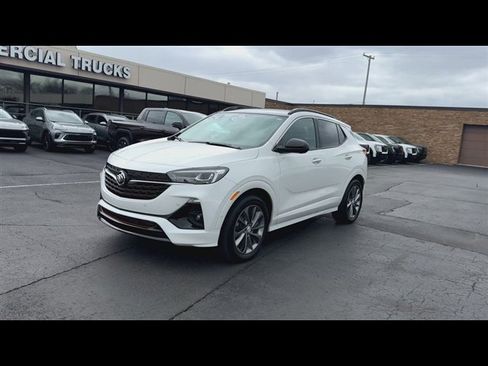 Certified 2021 Buick Encore GX Essence w/ Advanced Technology Package image 4