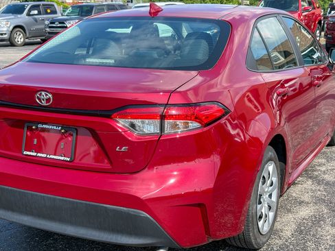 Used 2024 Toyota Corolla LE FWD image 17