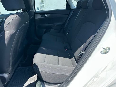 Used 2020 Kia Forte LXS FWD image 7
