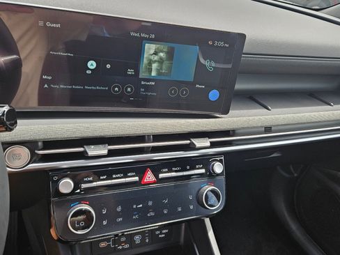 New 2025 Hyundai Santa Cruz Limited AWD/4WD image 18