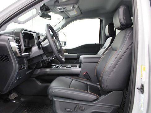 New 2026 Ford F250 Lariat w/ Black Appearance Package image 23