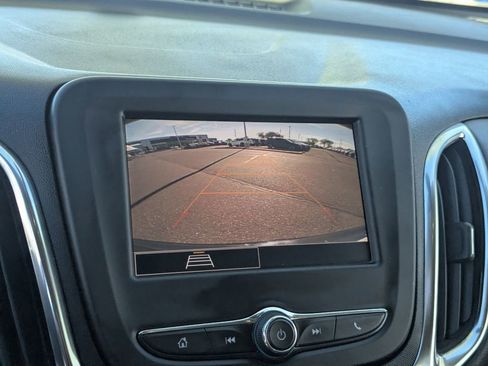 Used 2024 Chevrolet Equinox LT AWD/4WD image 17