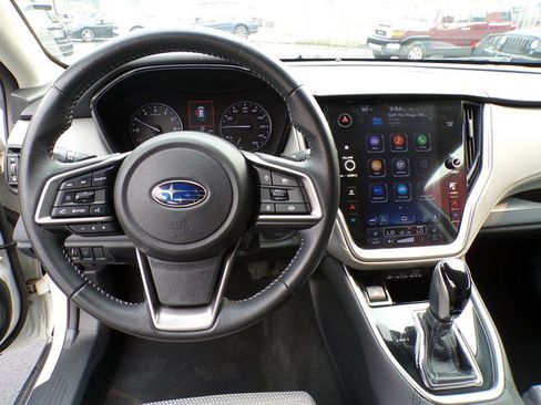 Used 2023 Subaru Outback Premium AWD/4WD image 12